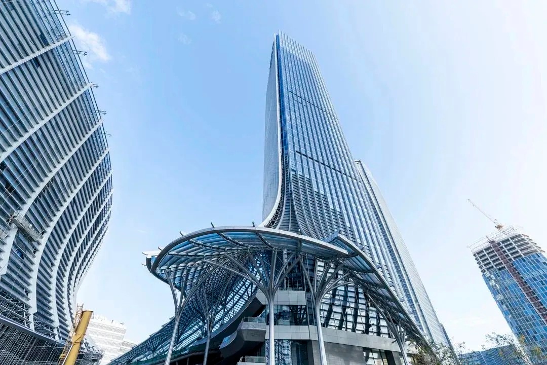 西岸智塔窗外江景